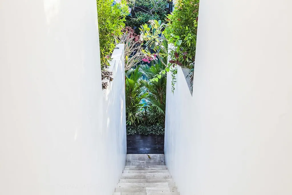 Villa Besok Seminyak   Seminyak (Bali)